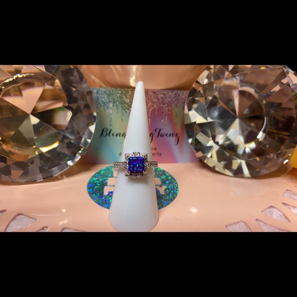 Ask me what I do? Get paid to party. - Picture 8 of 14